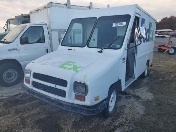  Salvage Utilimaster Step Van