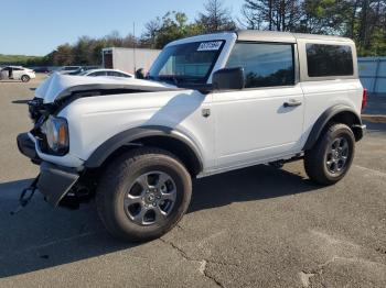  Salvage Ford Bronco