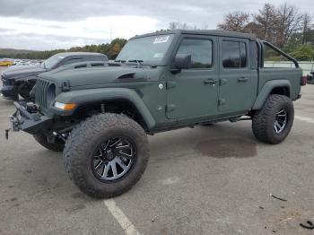  Salvage Jeep Gladiator