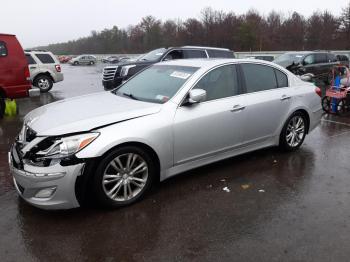  Salvage Hyundai Genesis