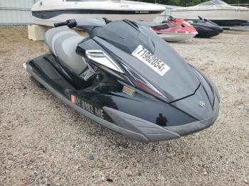  Salvage Yamaha Jetski