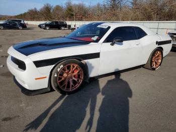  Salvage Dodge Challenger