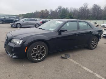  Salvage Chrysler 300