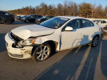  Salvage Volvo S60