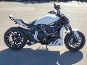  Salvage Ducati Xdiavel