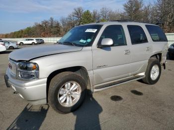  Salvage GMC Yukon