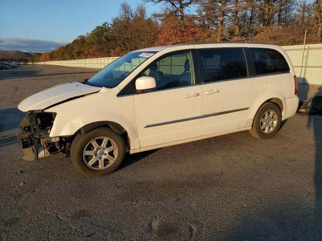  Salvage Chrysler Minivan