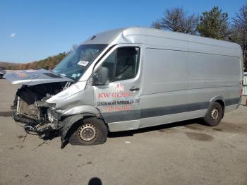  Salvage Mercedes-Benz Sprinter