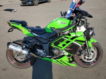  Salvage Kawasaki Ninja 300