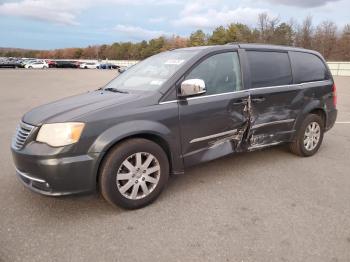  Salvage Chrysler Minivan