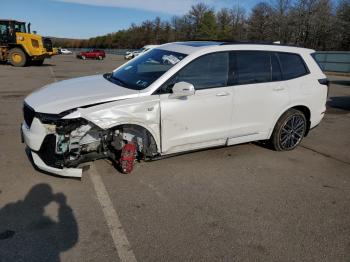  Salvage Cadillac XT6