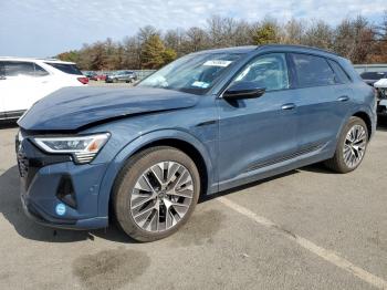  Salvage Audi Q8