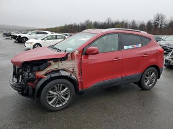  Salvage Hyundai TUCSON