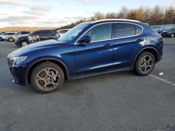  Salvage Alfa Romeo Stelvio