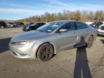  Salvage Chrysler 200