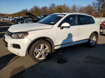  Salvage Volkswagen Touareg