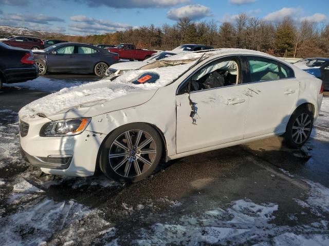  Salvage Volvo S60