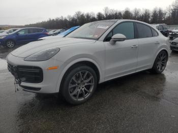  Salvage Porsche Cayenne