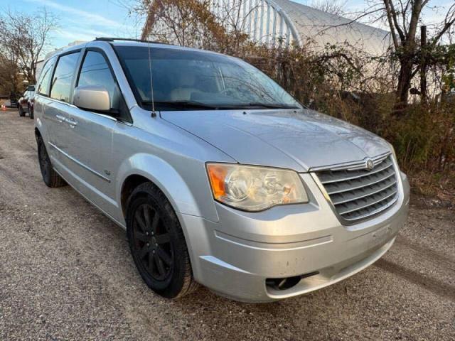  Salvage Chrysler Minivan