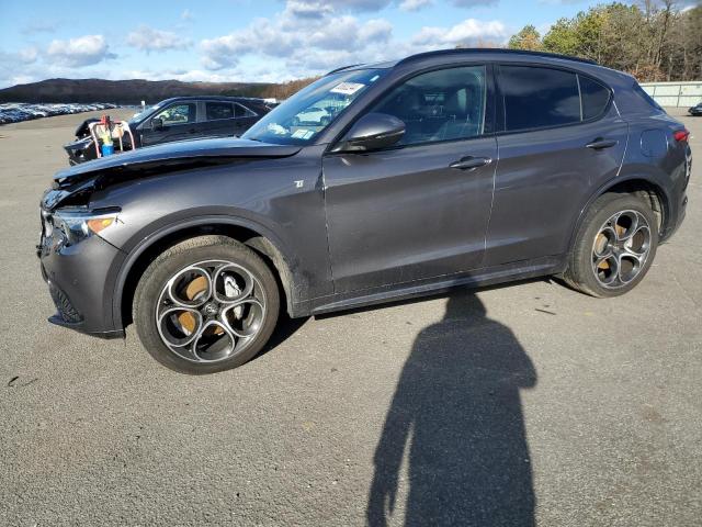  Salvage Alfa Romeo Stelvio