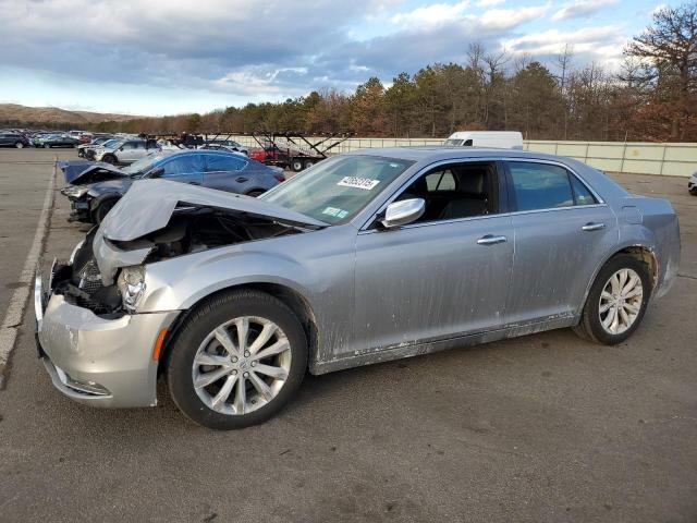  Salvage Chrysler 300