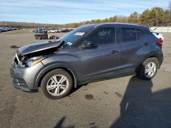  Salvage Nissan Kicks