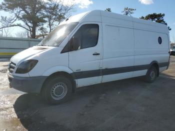  Salvage Mercedes-Benz Sprinter