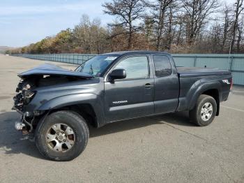  Salvage Toyota Tacoma