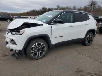  Salvage Jeep Compass