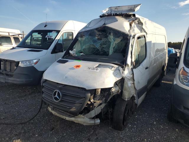  Salvage Mercedes-Benz Sprinter