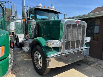  Salvage Peterbilt 389