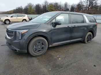  Salvage Kia Carnival