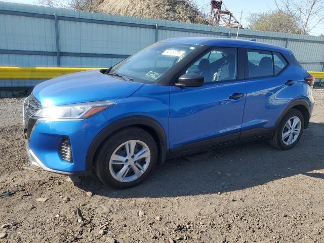  Salvage Nissan Kicks