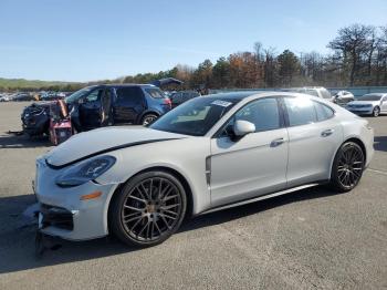  Salvage Porsche Panamera