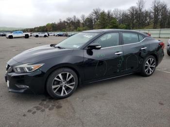  Salvage Nissan Maxima
