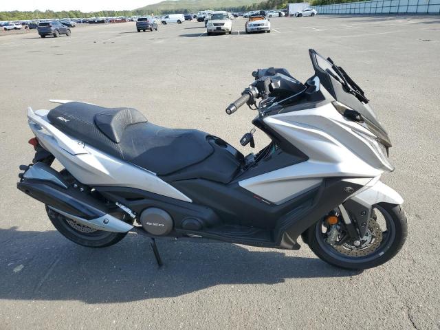  Salvage Kymco Usa Inc AK 550