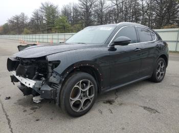  Salvage Alfa Romeo Stelvio
