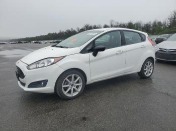  Salvage Ford Fiesta