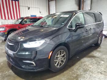  Salvage Chrysler Pacifica