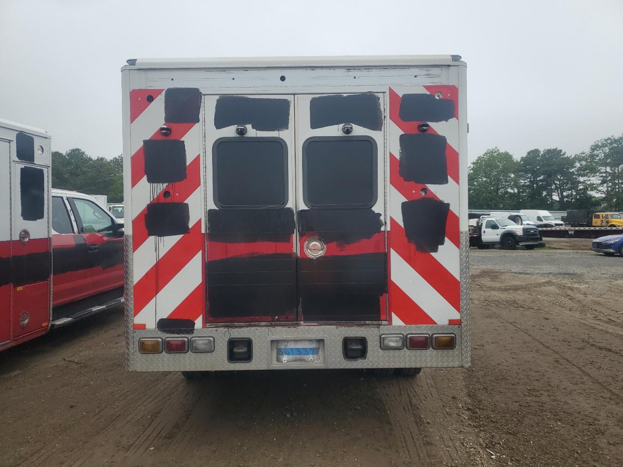 Ford F-550 Super Duty Image 5