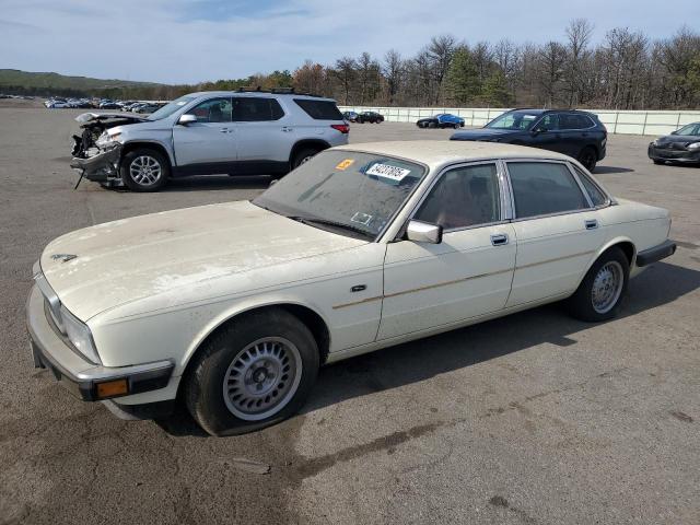  Salvage Jaguar Xj6