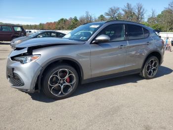  Salvage Alfa Romeo Stelvio