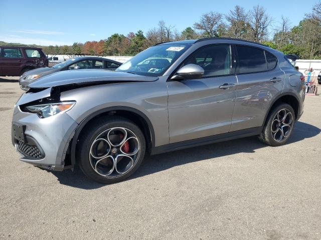  Salvage Alfa Romeo Stelvio
