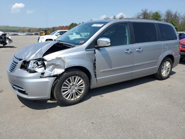  Salvage Chrysler Minivan