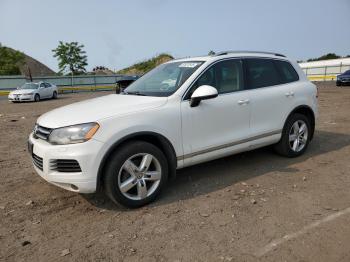  Salvage Volkswagen Touareg