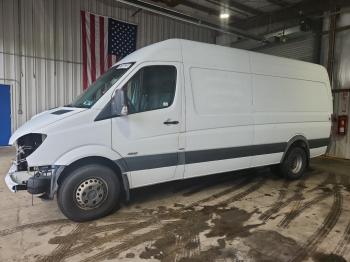  Salvage Mercedes-Benz Sprinter