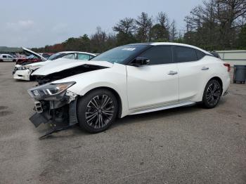  Salvage Nissan Maxima