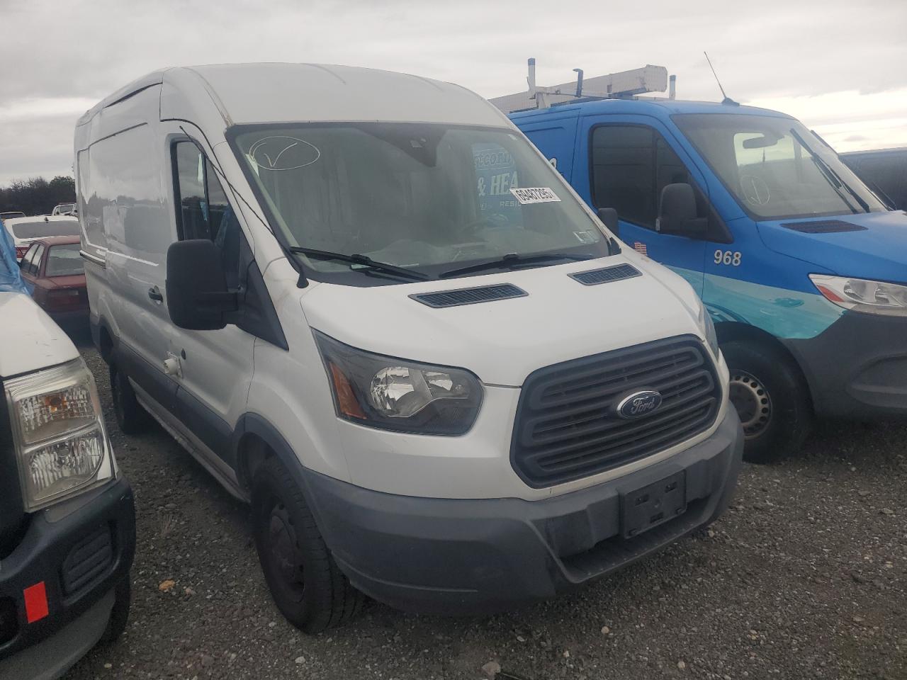 Ford Transit T-250 Image 6