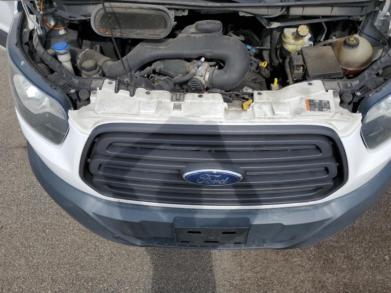 Ford Transit T-250 Image 10