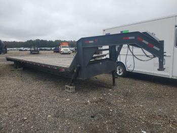  Salvage Lamar Trailer